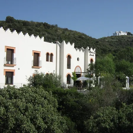 מלון Sierra De Araceli לוסנה