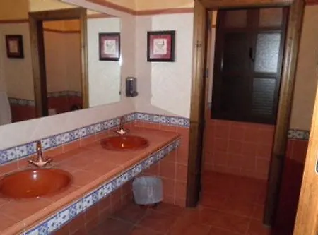 Sierra De Araceli Hotel 2*